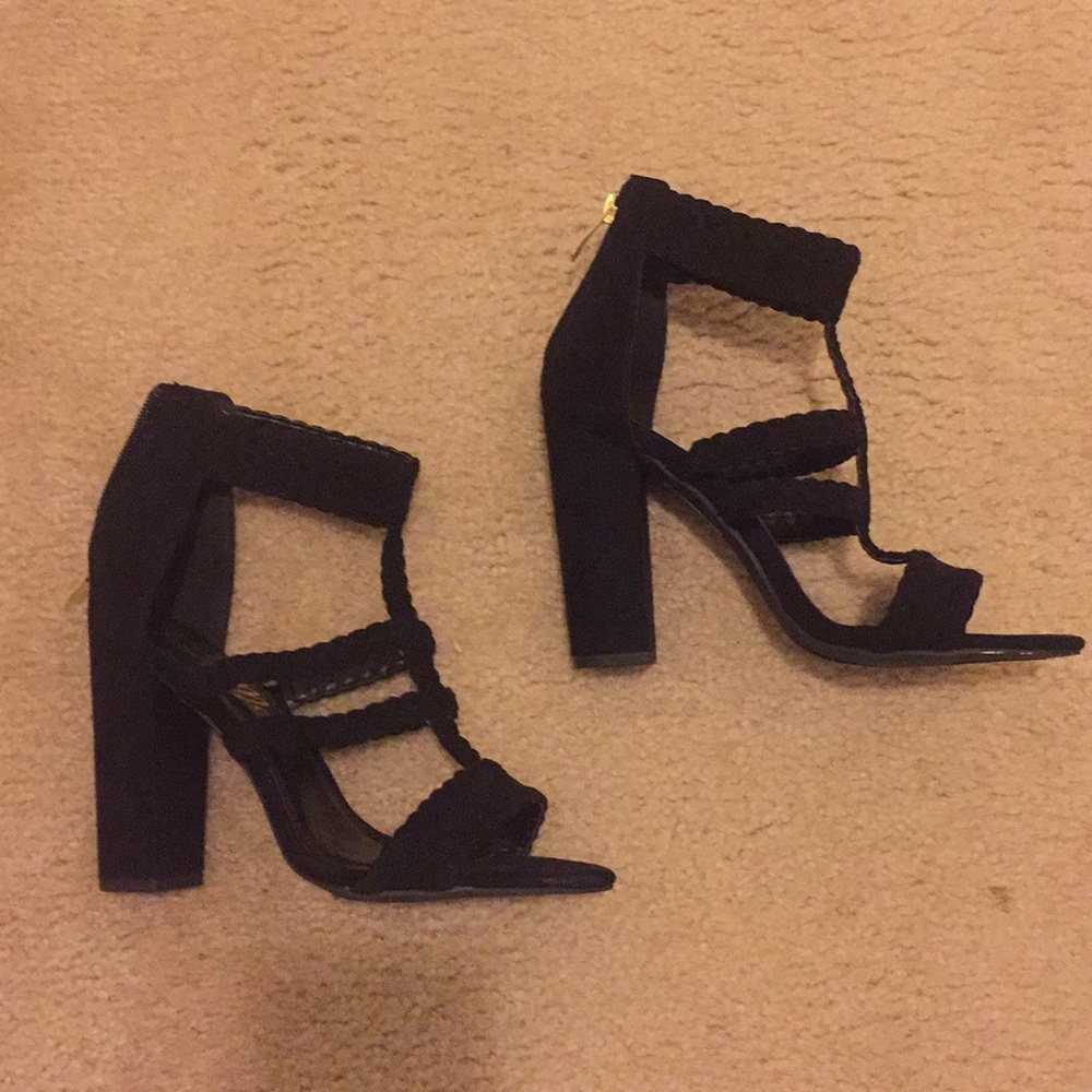 Black Braided Strap Block Heel Shoe